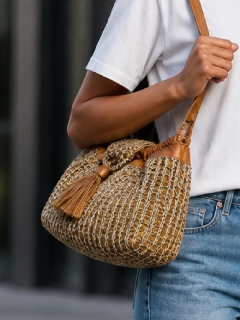 SHARIF vintage Chic Woven Shoulder Bag with Tassel, 90s, coin purse , dust bag.